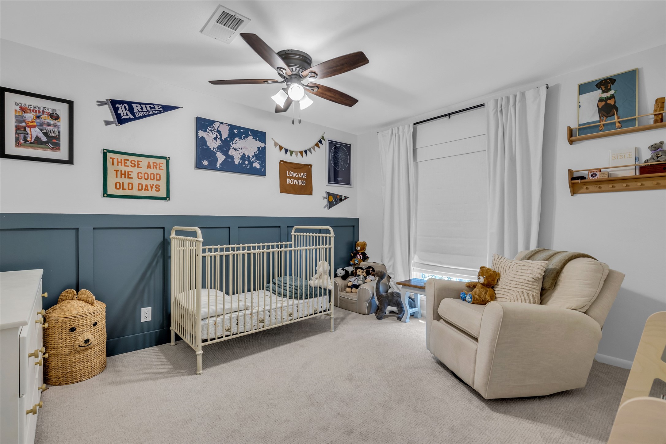 2526 Teague Road Houston, TX 77080 - Photo 31 of 41 Charming Secondary bedroom #2.