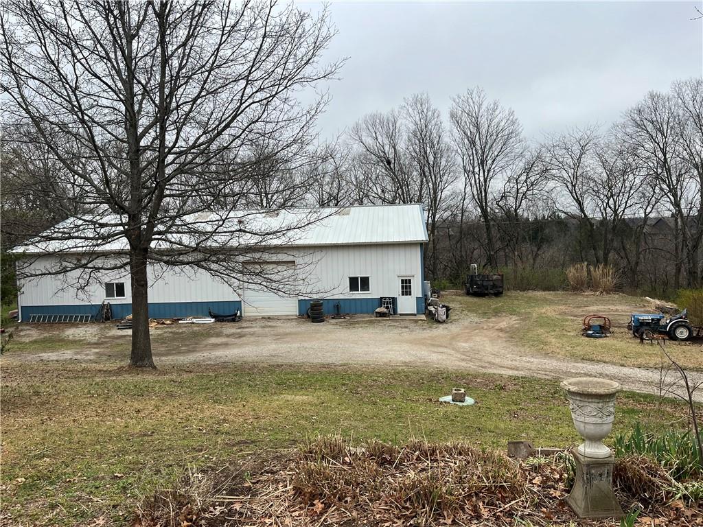 11535 South Clare Road Olathe, KS 66061 - Photo 4 of 10