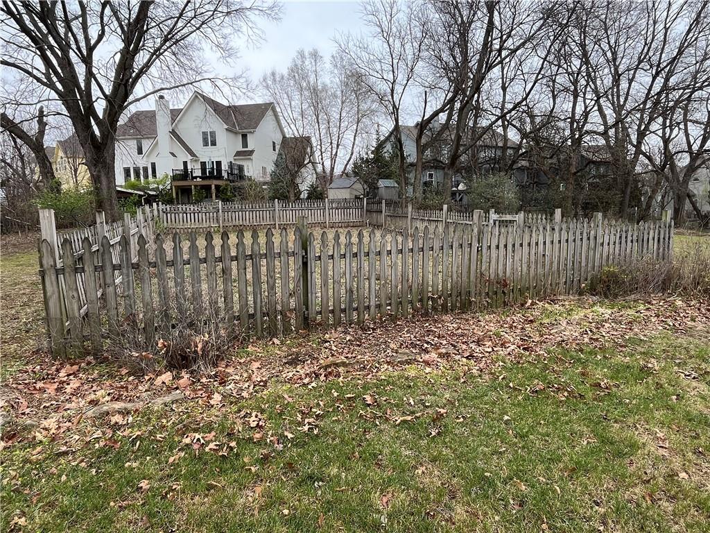 11535 South Clare Road Olathe, KS 66061 - Photo 6 of 10