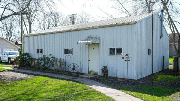 $249,900 | 414 East Dominic Street, La Crosse, IN 46348