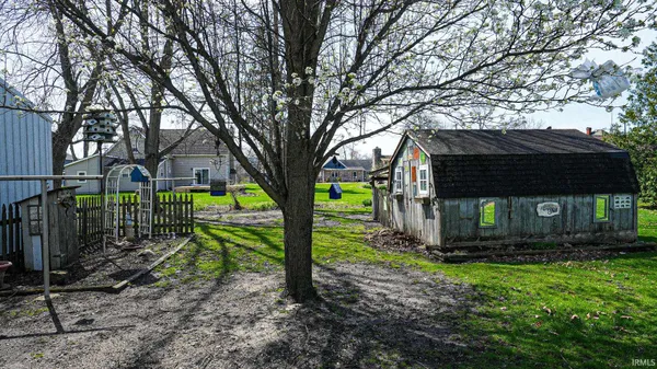 $249,900 | 414 East Dominic Street, La Crosse, IN 46348