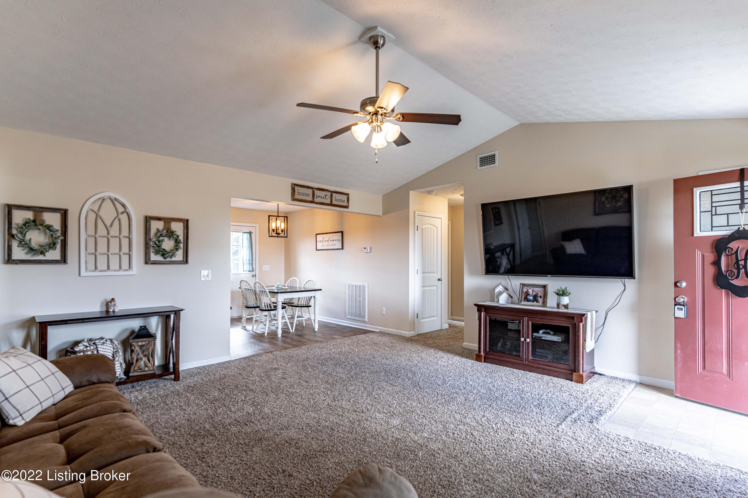 14610 Salt River Road Eastview, KY 42732 - Photo 20 of 47 DSC04817