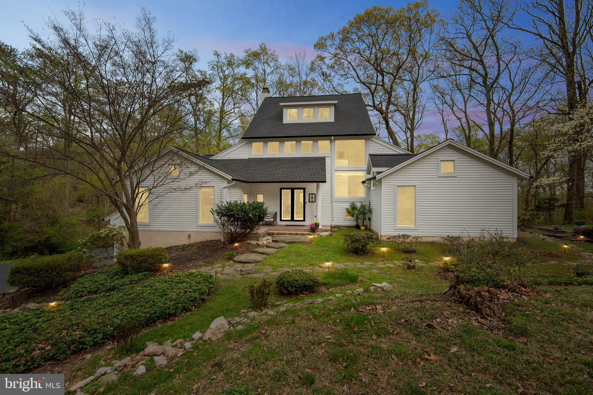 Magnificent contemporary on Valley Forge Mtn