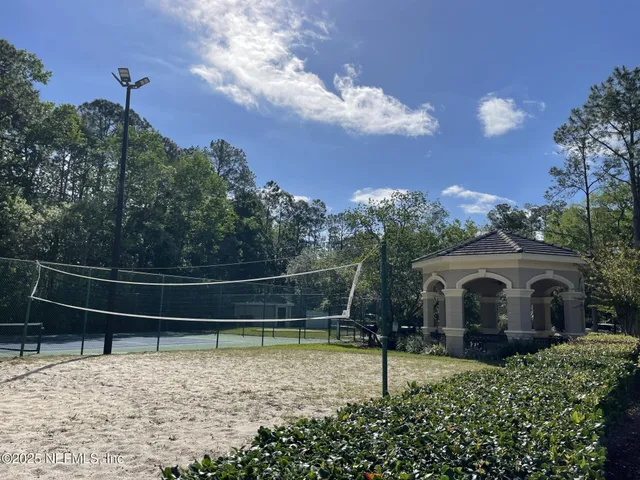 a view of a tennis court