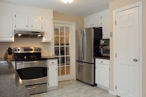 23 Longmeadow Road Norfolk, MA 02056 - Photo 7 of 30 Gallery Image 7