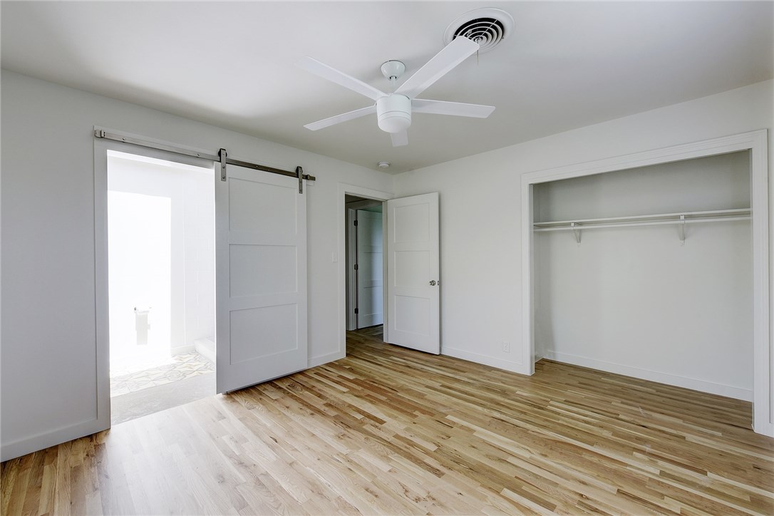 4804 Menchaca Road Austin, TX 78745 - Photo 14 of 38 Main House