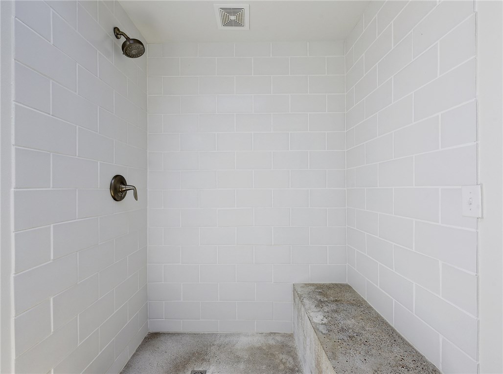 4804 Menchaca Road Austin, TX 78745 - Photo 16 of 38 Main House