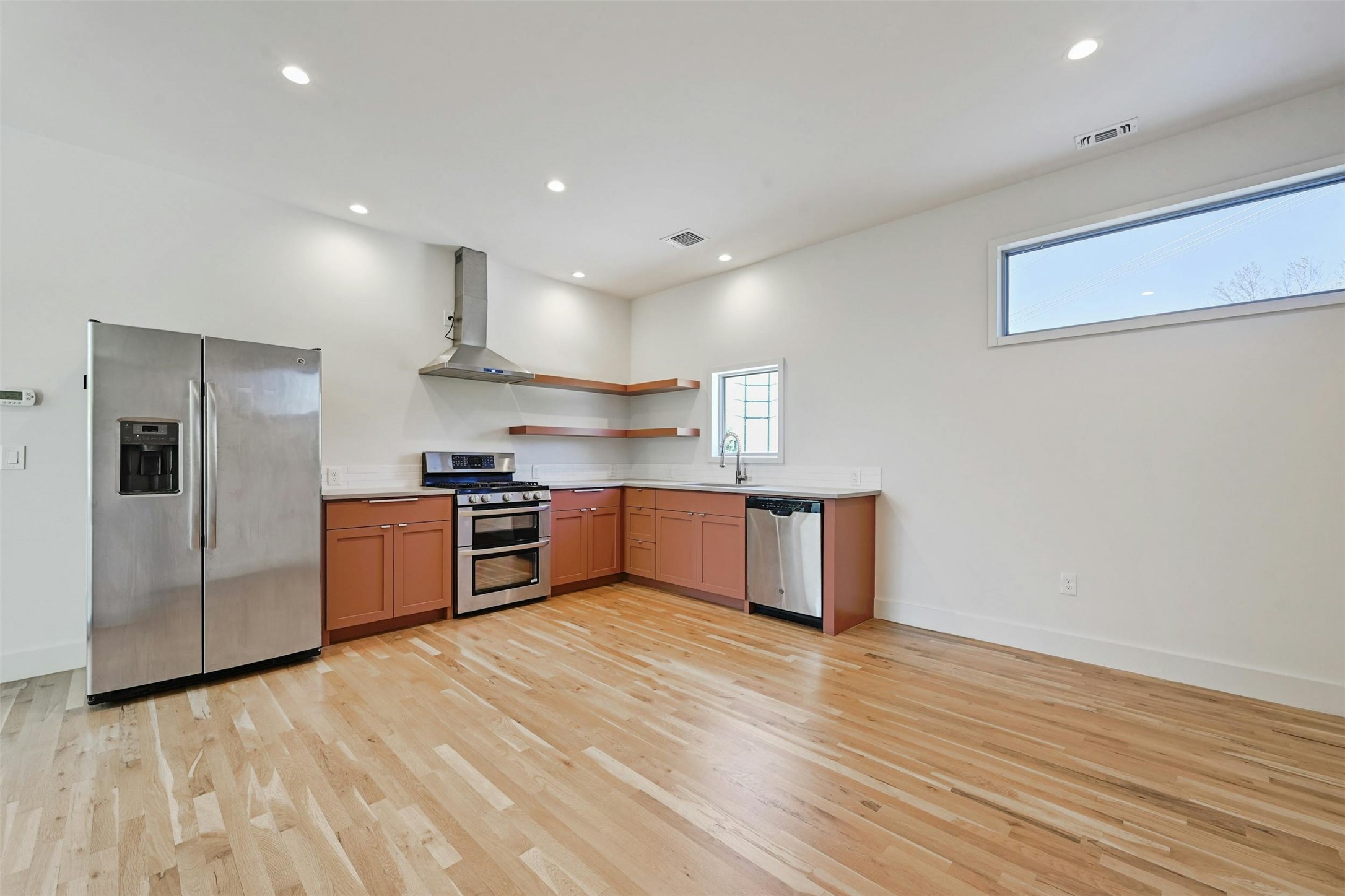 4804 Menchaca Road Austin, TX 78745 - Photo 26 of 38 Garage Apartment