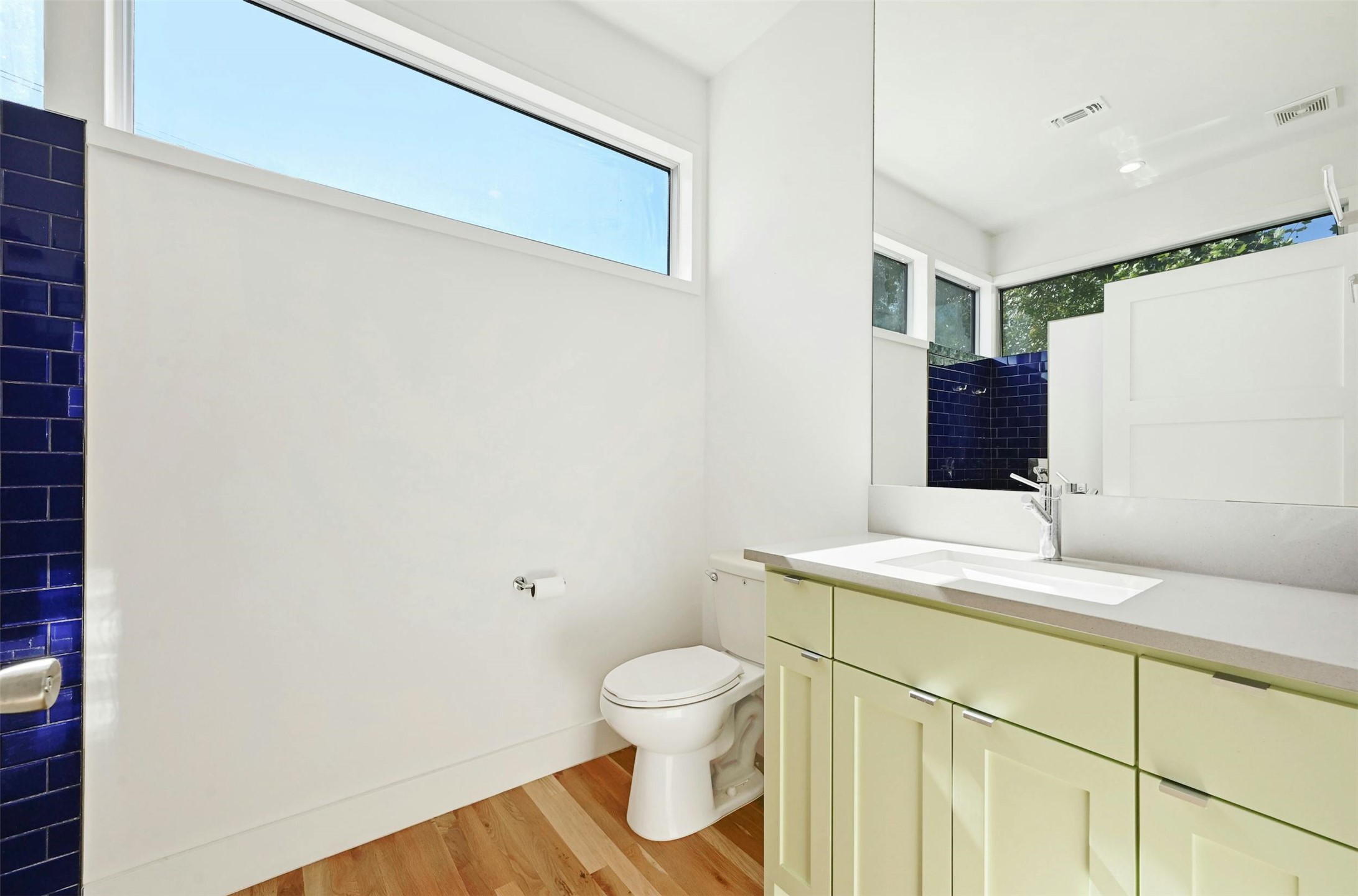 4804 Menchaca Road Austin, TX 78745 - Photo 30 of 38 Garage Apartment Bathroom