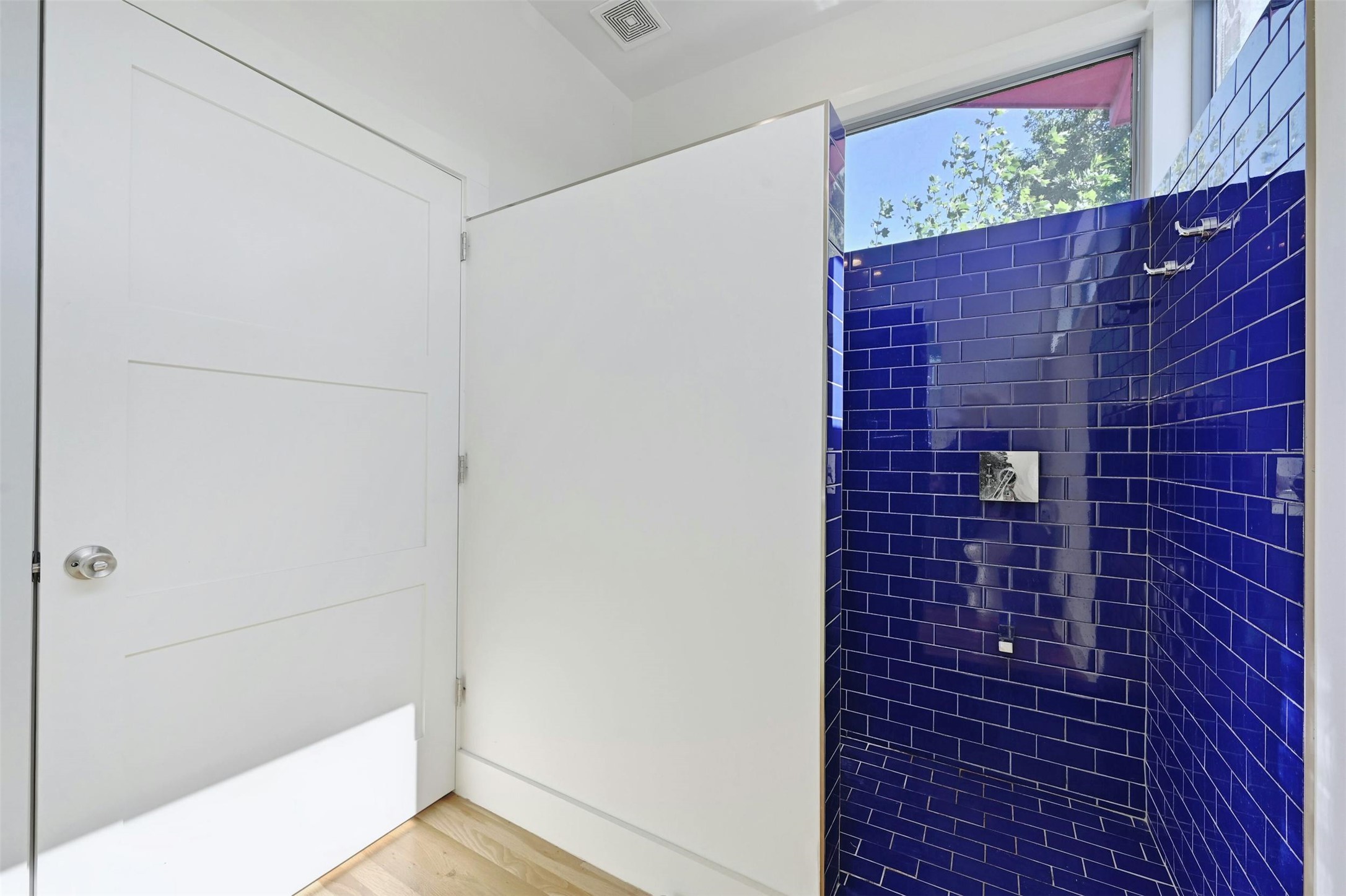 4804 Menchaca Road Austin, TX 78745 - Photo 31 of 38 Garage Apartment Bathroom