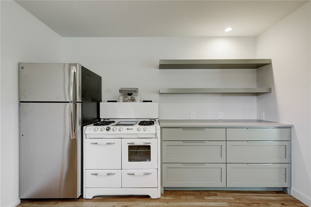 4804 Menchaca Road Austin, TX 78745 - Photo 4 of 38 Main House