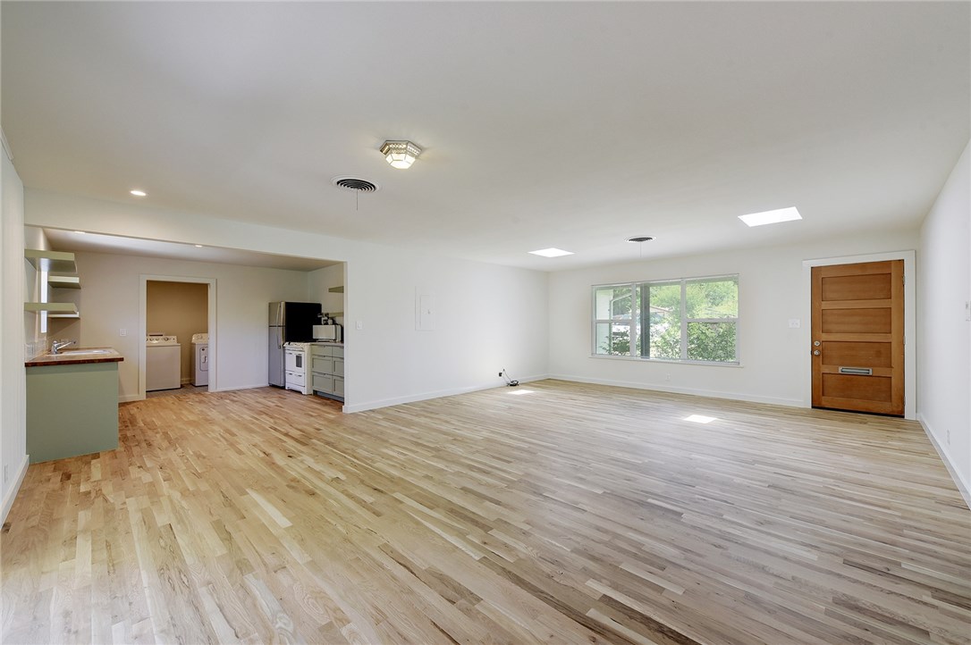 4804 Menchaca Road Austin, TX 78745 - Photo 8 of 38 Main House