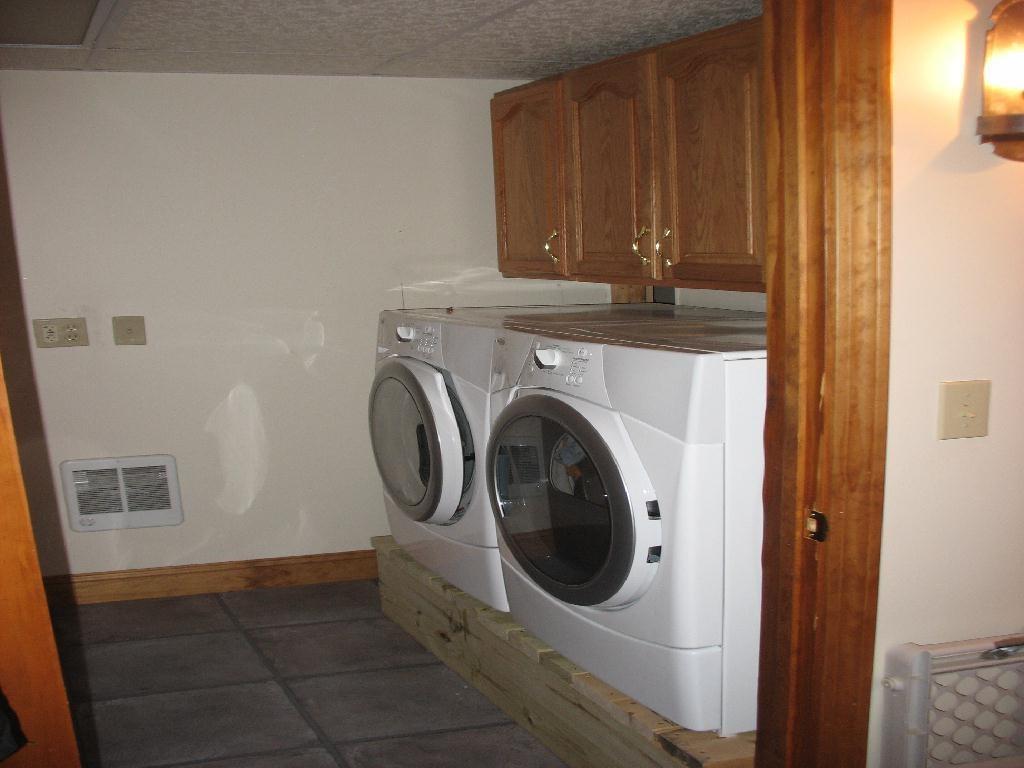 355 Abbott Road Winslow, ME 04901 - Photo 23 of 29 Laundry