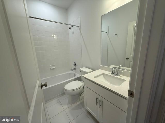 10102 Queens Way Manassas, VA 20110 - Photo 13 of 16 a bathroom with a granite countertop sink toilet and shower