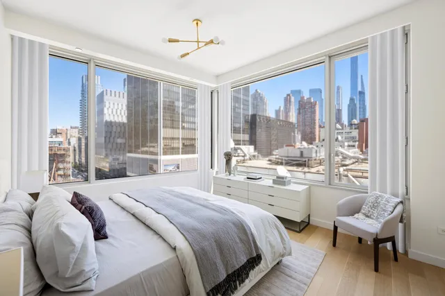 $4,700,000 | 611 West 56th Street, Unit 9A | Hell's Kitchen
