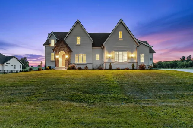 $1,550,000 | 6835 Angelica Trail, Sun Prairie, WI 53590