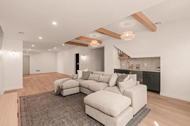 $1,550,000 | 6835 Angelica Trail, Sun Prairie, WI 53590