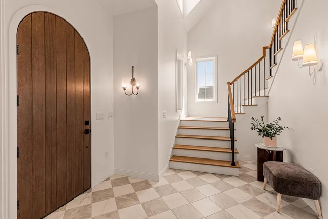 $1,550,000 | 6835 Angelica Trail, Sun Prairie, WI 53590