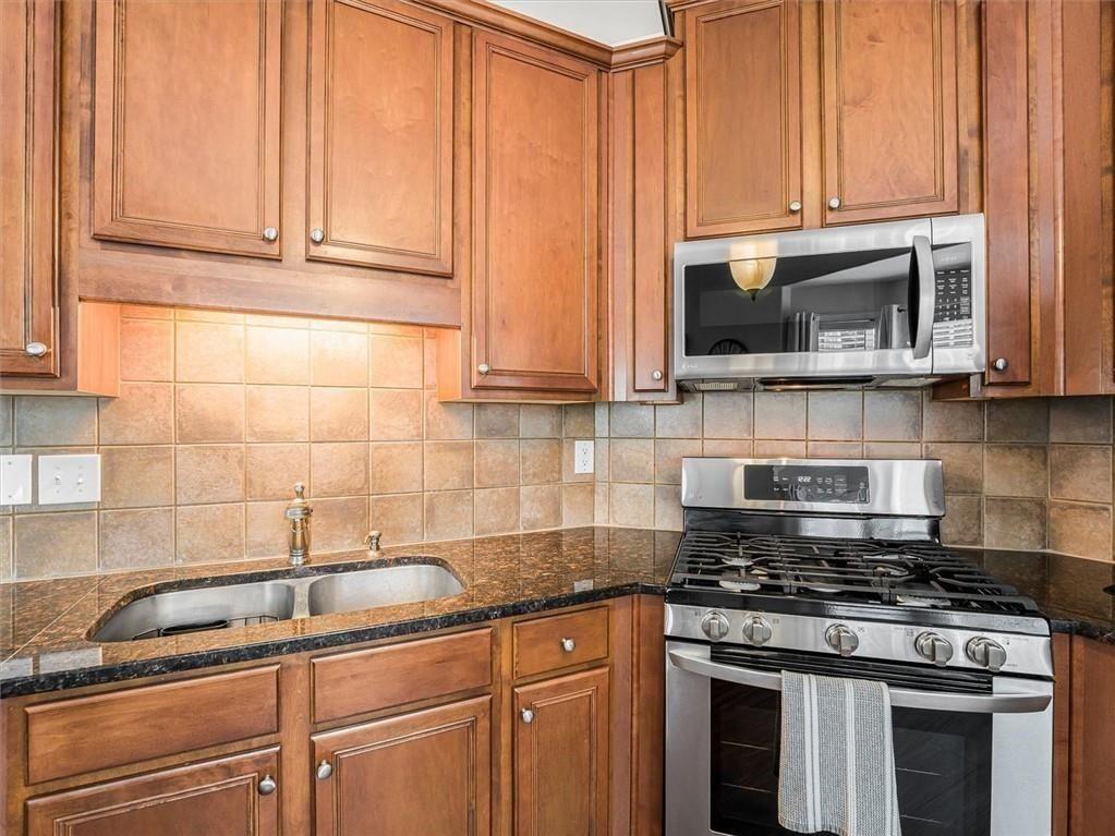 3774 Lake Point Boulevard Suwanee, GA 30024 - Photo 12 of 38