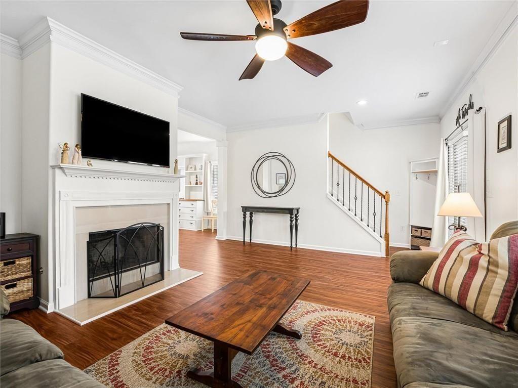 3774 Lake Point Boulevard Suwanee, GA 30024 - Photo 5 of 38