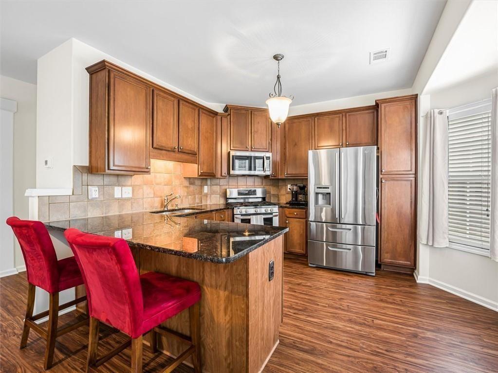 3774 Lake Point Boulevard Suwanee, GA 30024 - Photo 9 of 38