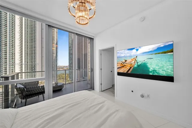 $1,350,000 | 851 Northeast 1st Avenue, Unit 2203, Miami, FL 33132