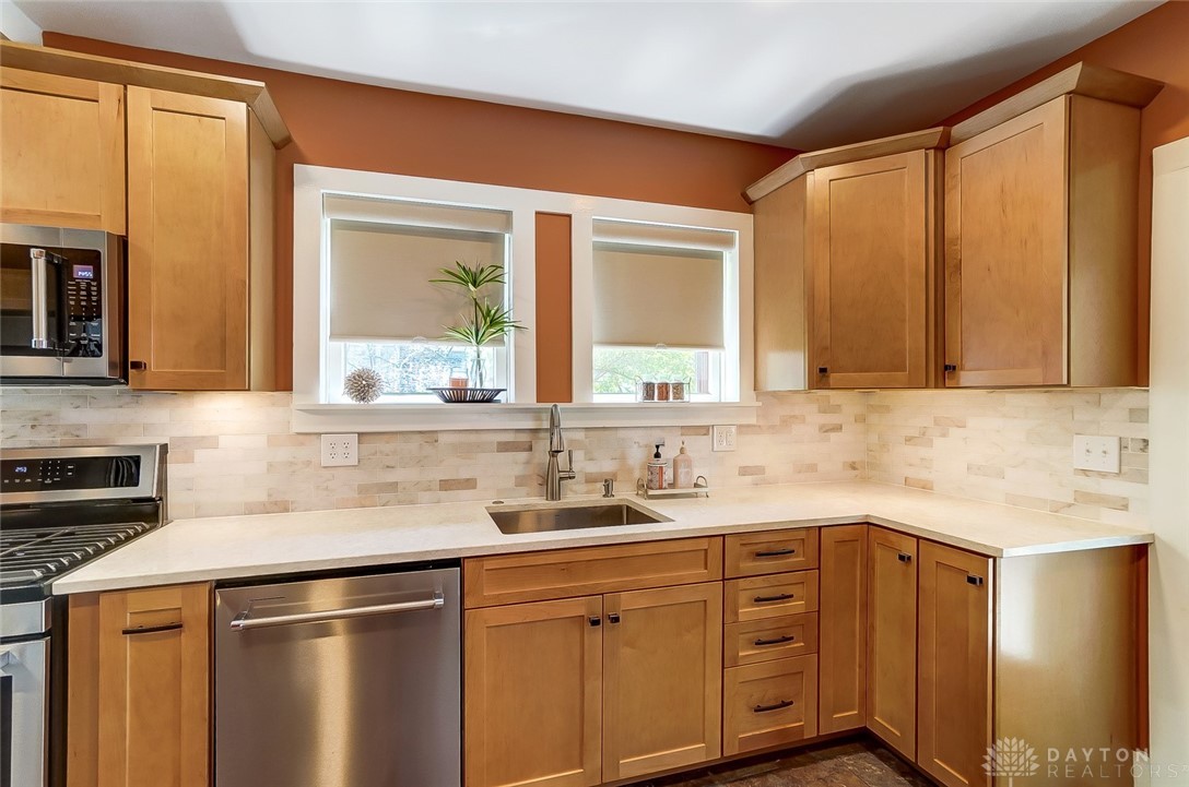 1749 Longview Drive Springfield, OH 45504 - Photo 25 of 53 Gallery Image 25