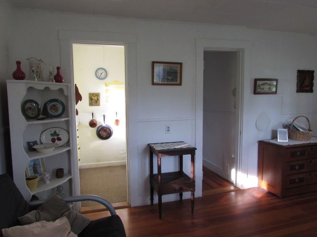 508 Port Clyde Road St. George, ME 04860 - Photo 17 of 20 1-bedroom cottage interior.