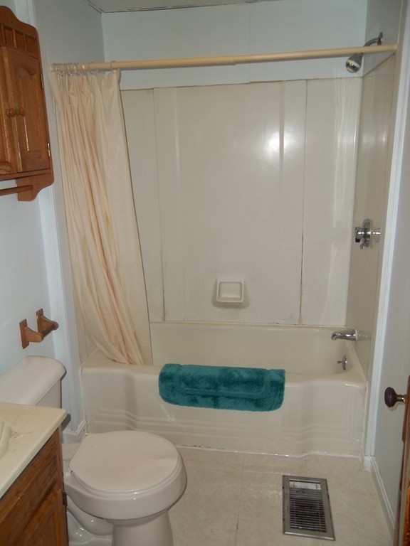 57-59 Ruggles Street Three Rivers, MA 01080 - Photo 15 of 28