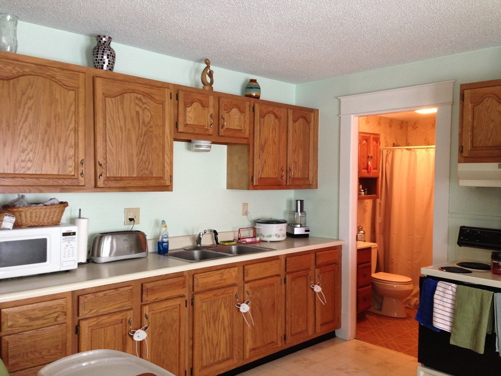 57-59 Ruggles Street Three Rivers, MA 01080 - Photo 7 of 28