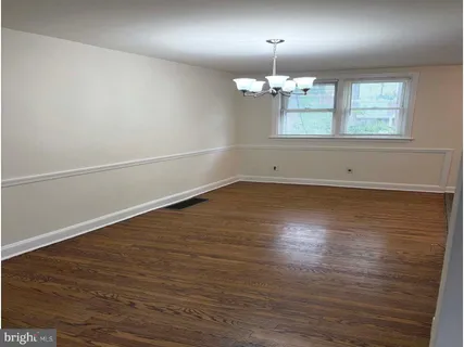$1,900 | 2227 Dermond Avenue, Upper Darby, PA 19082