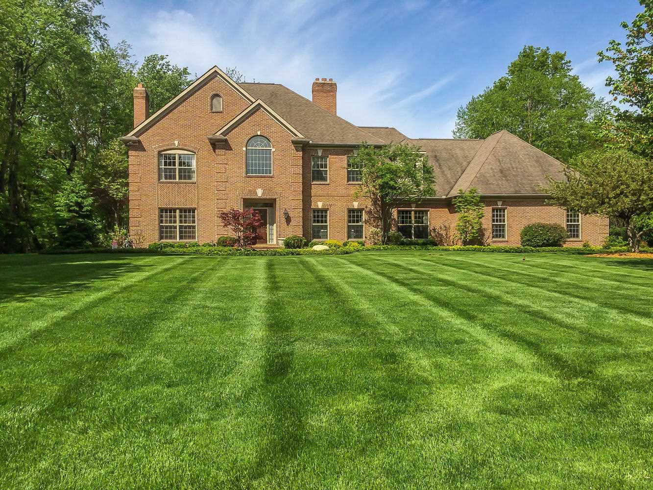 3333 Topsfield Road South Bend, IN 46614 - Photo 1 of 24 Gallery Image 1