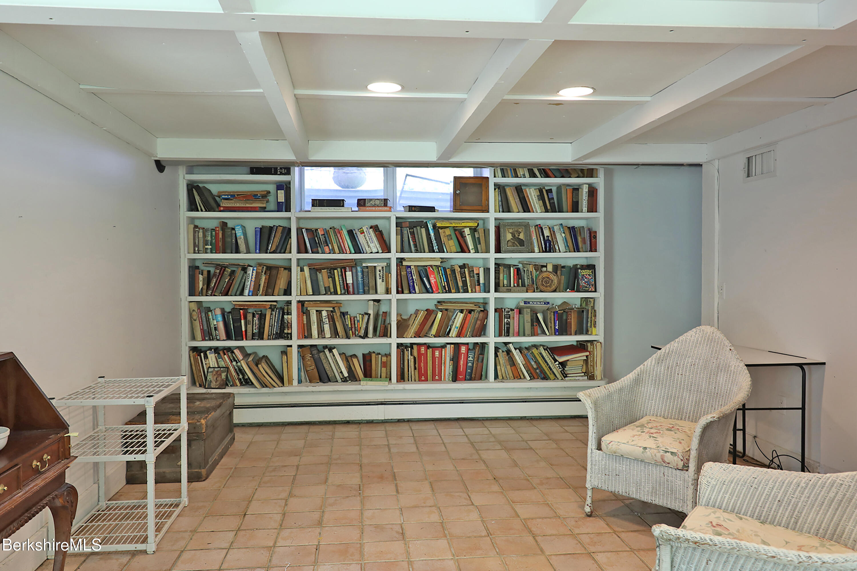 15 Interlaken Cross Road Stockbridge, MA 01262 - Photo 35 of 47 Wall with built ins