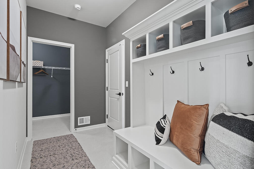 8519 North Beck Road Canton, MI 48187 - Photo 10 of 42 The Benefit of this Hampton plan (15)