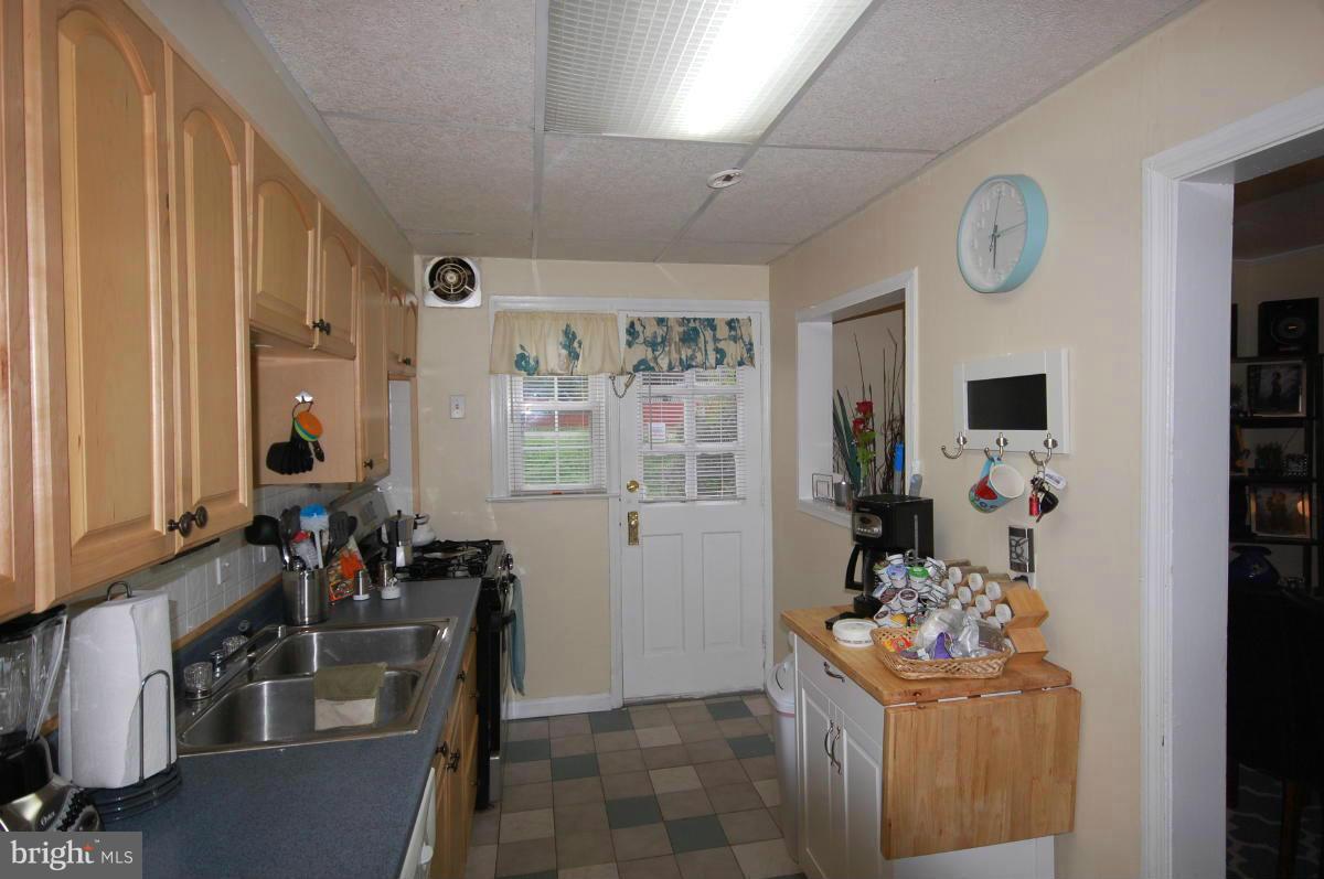 1604 Thetford Road Baltimore, MD 21286 - Photo 8 of 23 Interior (General)