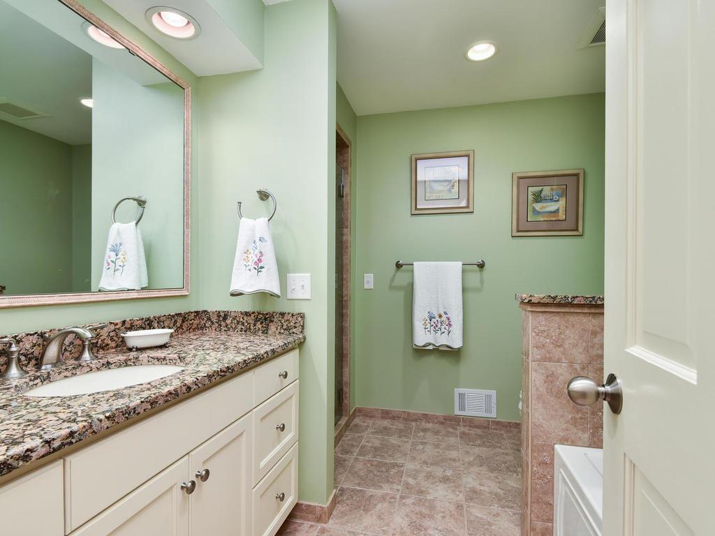 4635 Old Kent Road Deephaven, MN 55331 - Photo 29 of 44 Gallery Image 29
