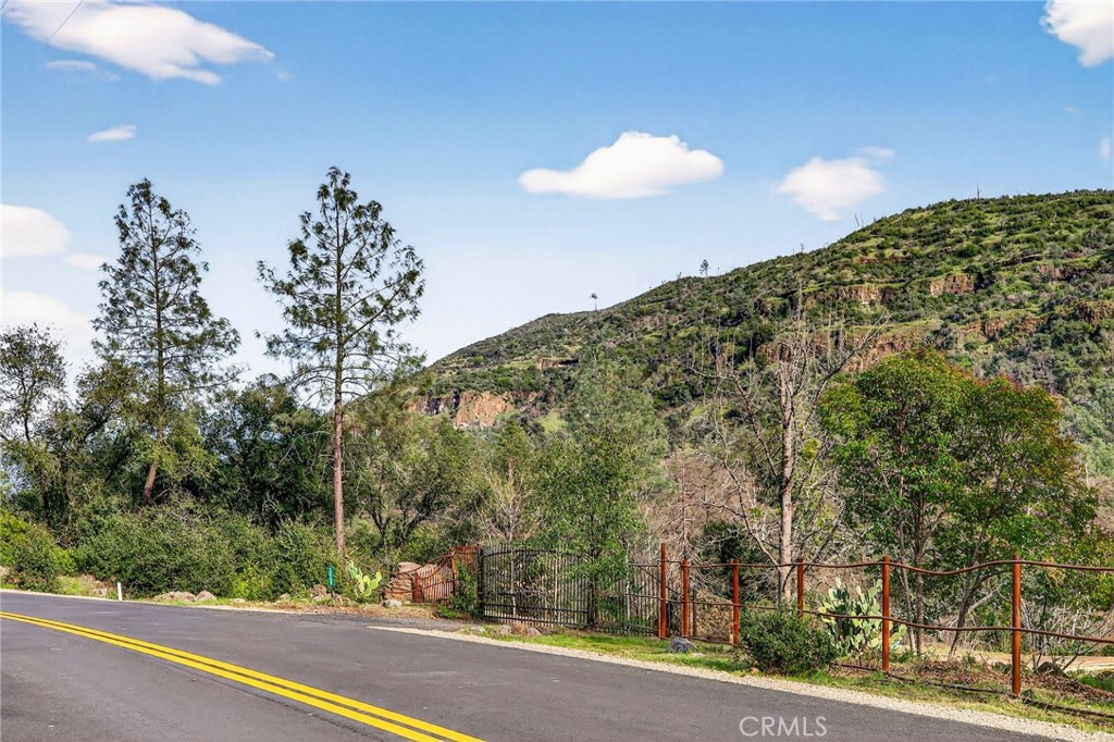 12738 Centerville Road Chico, CA 95928 - Photo 5 of 43