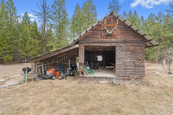 $525,000 | 2852 C Horseshoe Lake Road, Chewelah, WA 99109