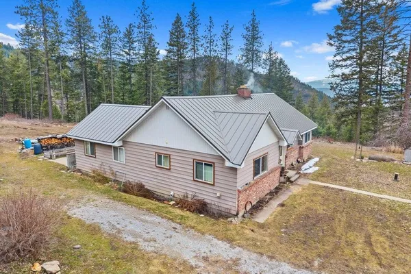 $525,000 | 2852 C Horseshoe Lake Road, Chewelah, WA 99109