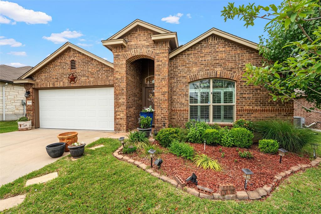 3204 Beutel Road Lorena, TX 76655 - Photo 2 of 38