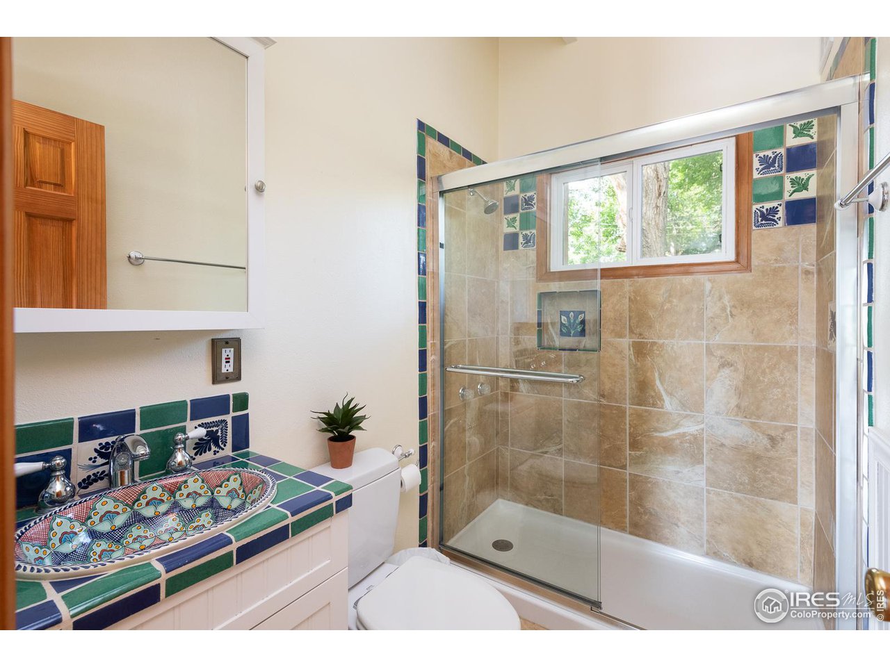 1675 Upland Avenue Boulder, CO 80304 - Photo 17 of 39 One of the two main floor bathrooms
