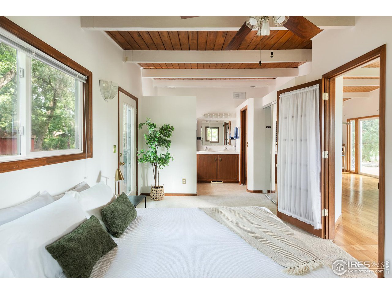 1675 Upland Avenue Boulder, CO 80304 - Photo 18 of 39 Main floor suite