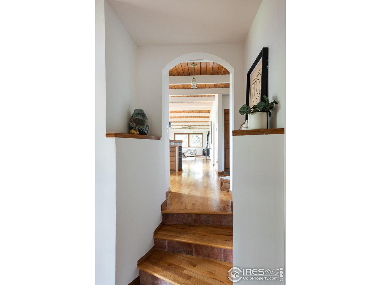 1675 Upland Avenue Boulder, CO 80304 - Photo 4 of 39 Entry into house