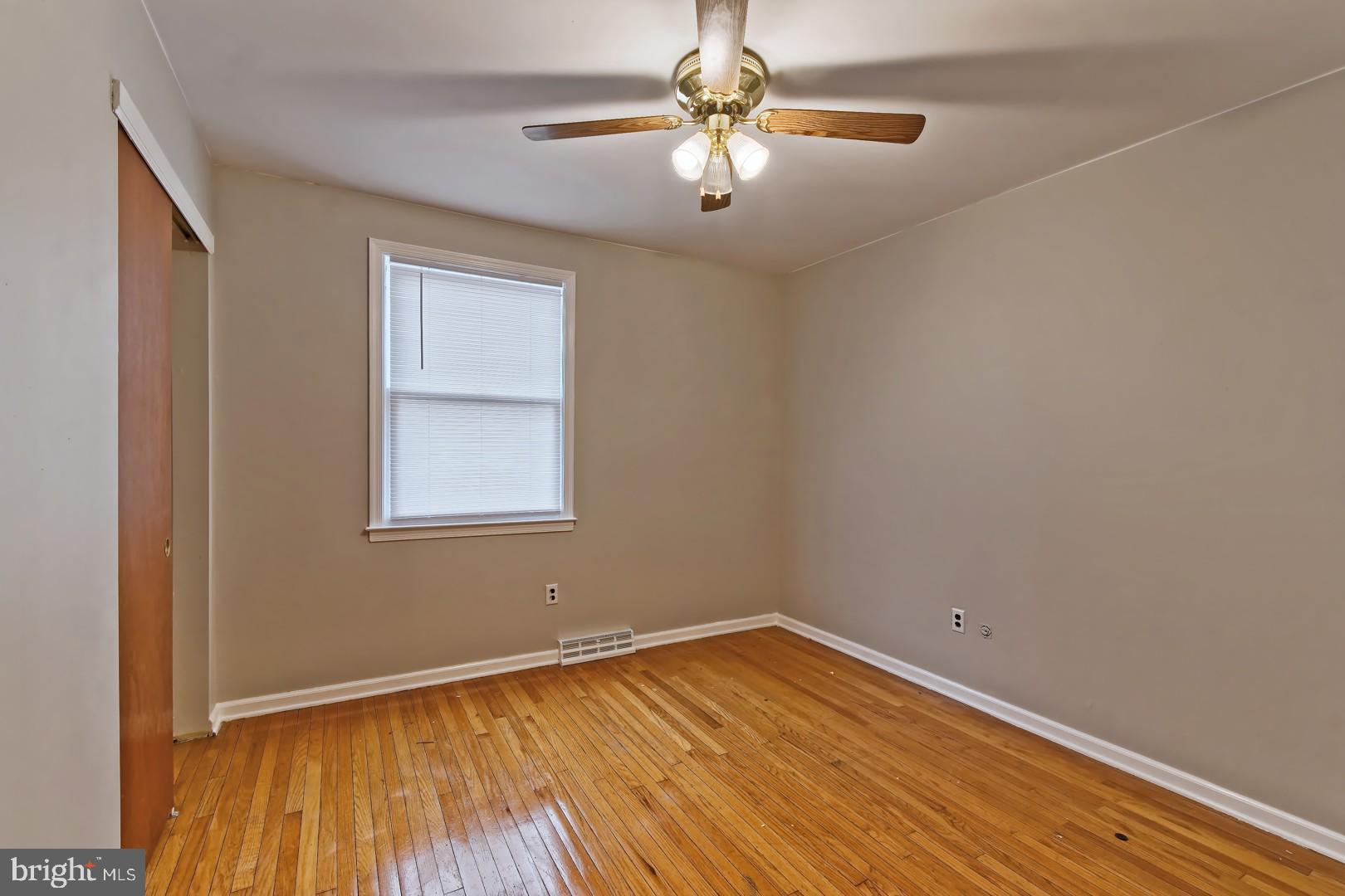 2430 Church Road Cinnaminson, NJ 08077 - Photo 12 of 16 Gallery Image 12