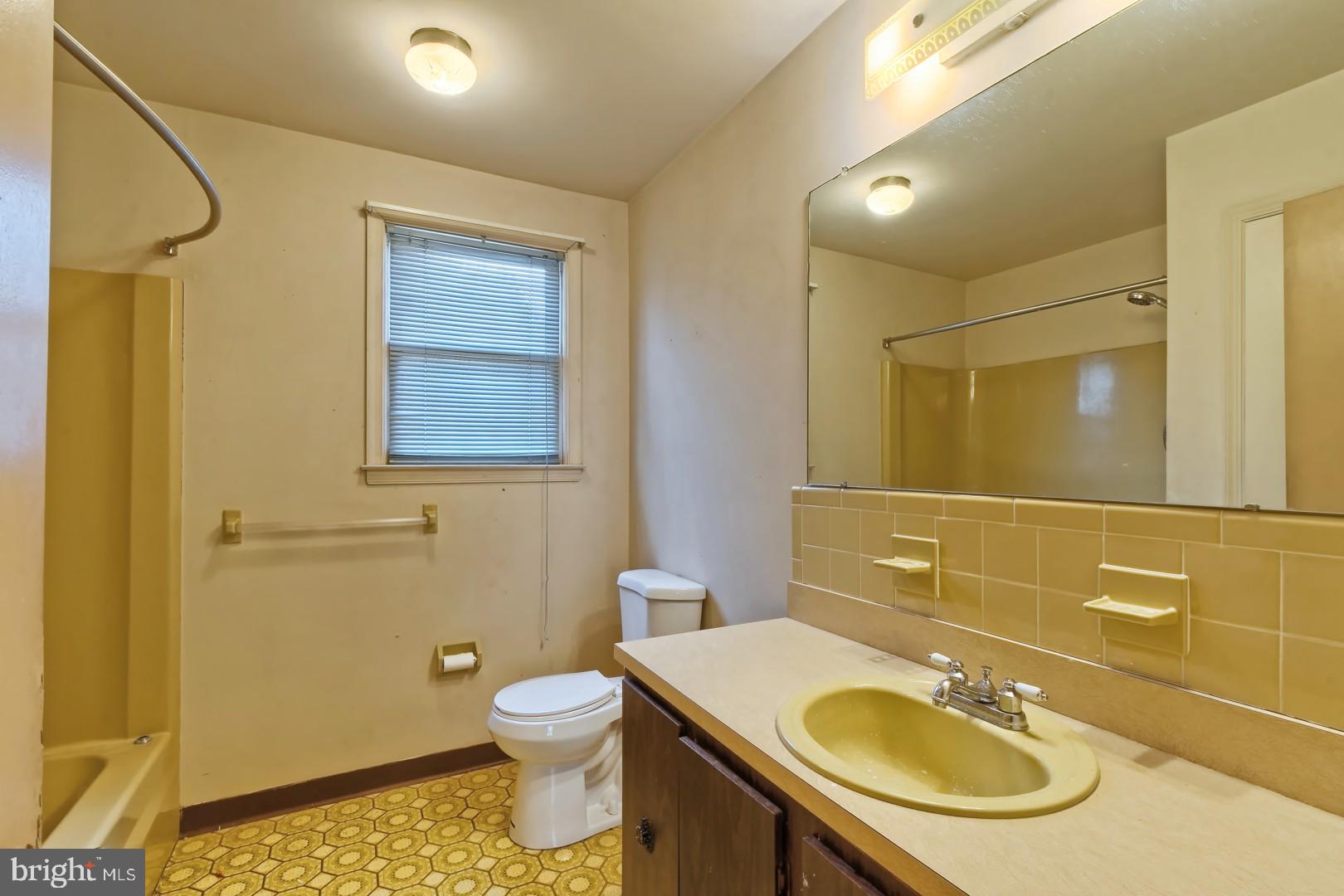 2430 Church Road Cinnaminson, NJ 08077 - Photo 13 of 16 Gallery Image 13