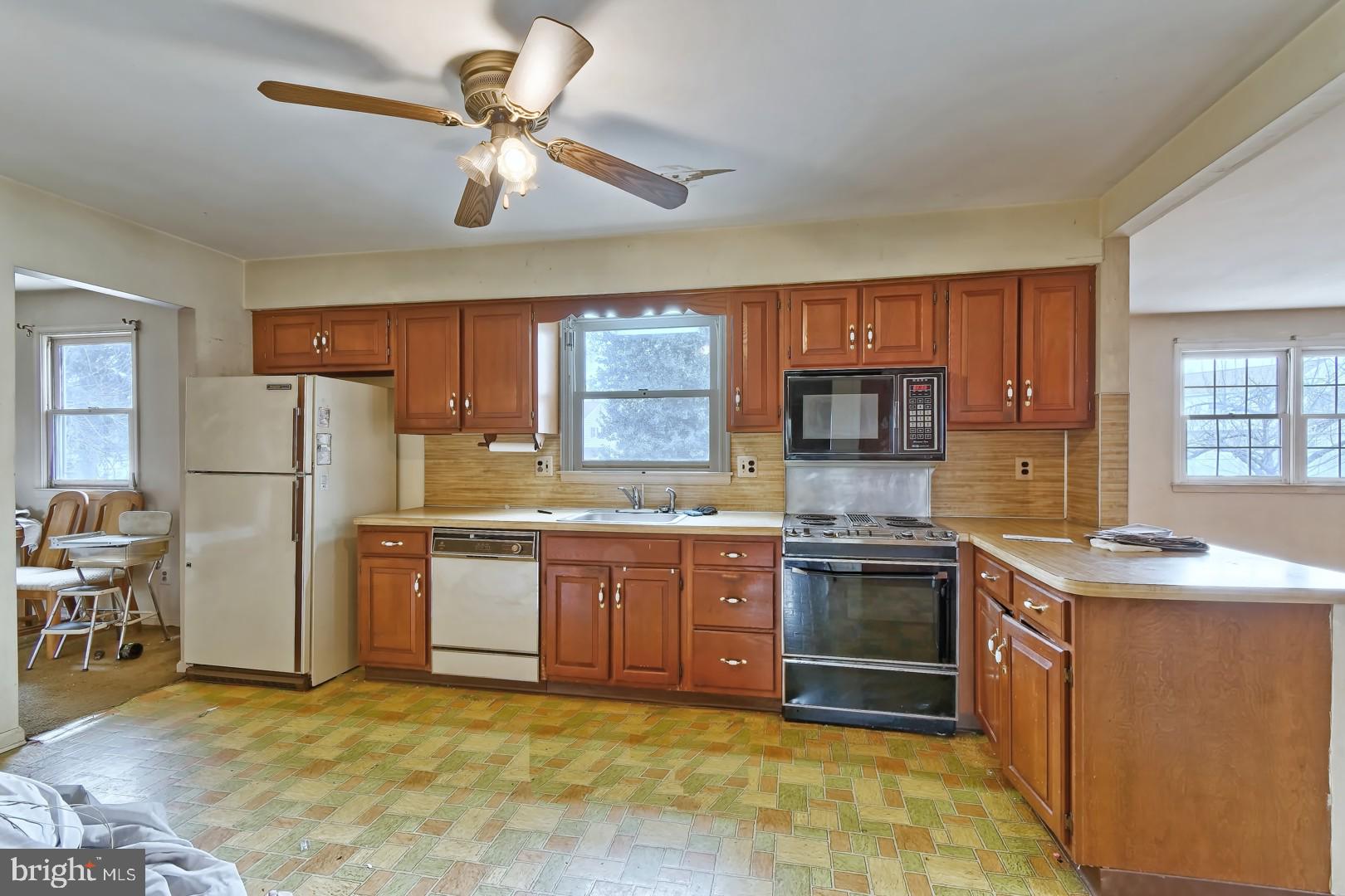 2430 Church Road Cinnaminson, NJ 08077 - Photo 7 of 16 Gallery Image 7