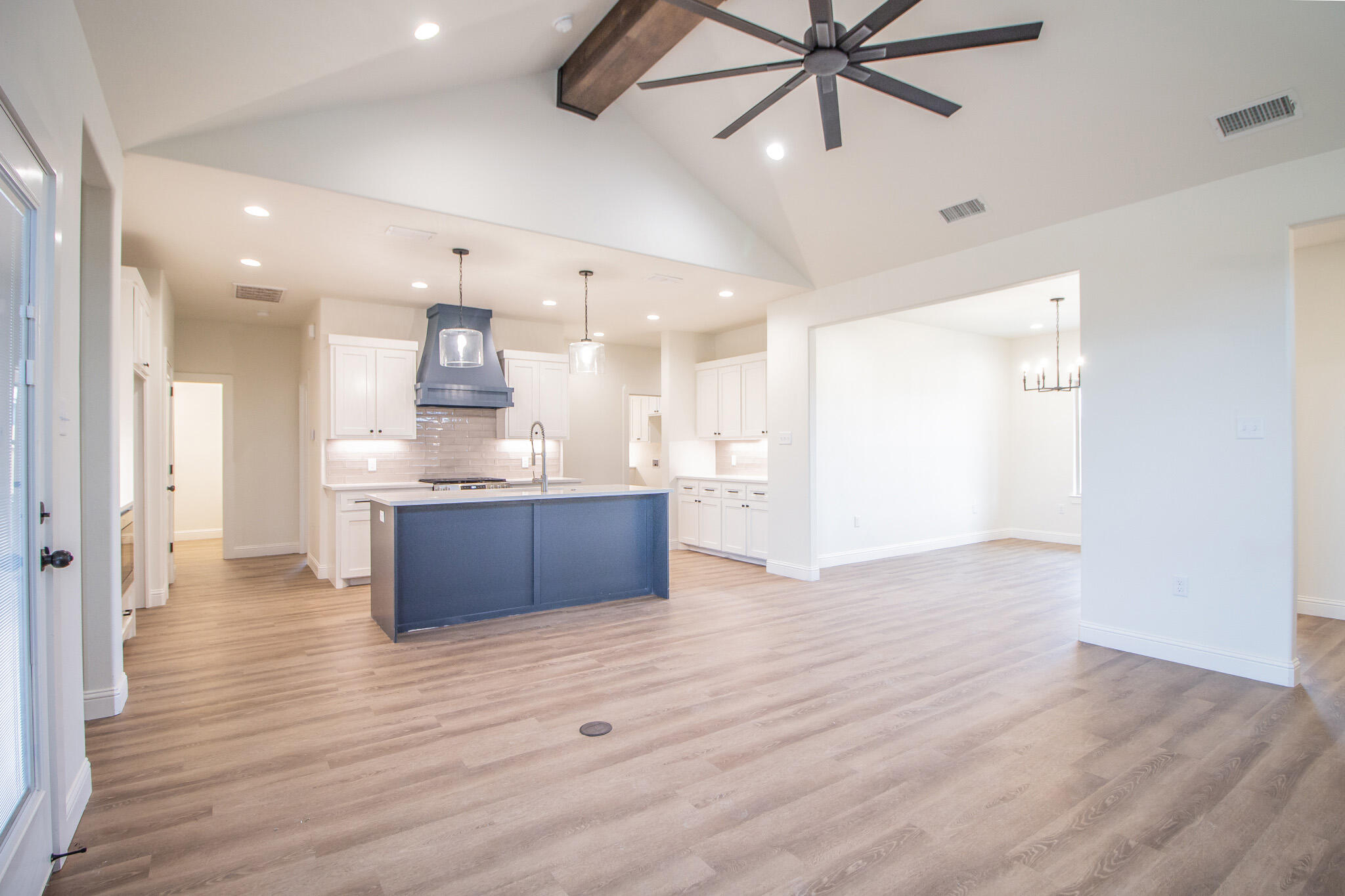 6901 13th Street Lubbock, TX 79416 - Photo 9 of 25 IMG_4211