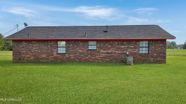 $135,000 | 422 7 Th Avenue, Forest, MS 39074