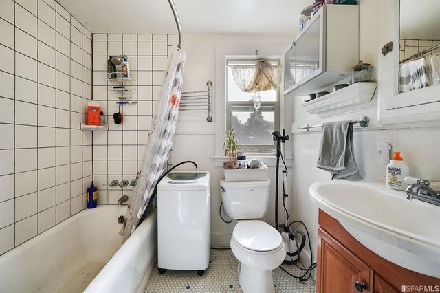 $1,320,000 | 522-524 Bowdoin Street, San Francisco, CA 94134