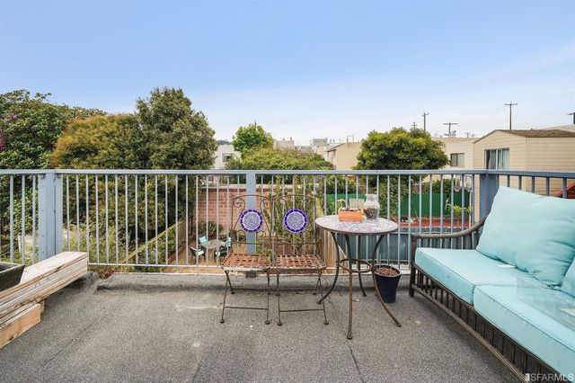 $1,320,000 | 522-524 Bowdoin Street, San Francisco, CA 94134